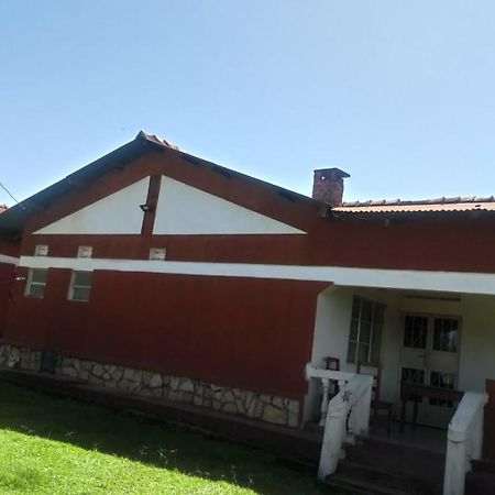 Knowledge For Change House Hotel Fort Portal Exterior foto